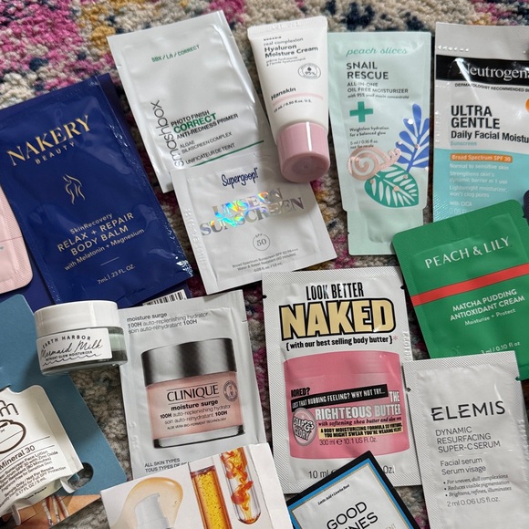 Skincare Sample Bundle - Picture 4 of 7